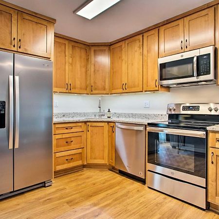 Newly Remodeled Apartment On Main Street In Saluda Экстерьер фото