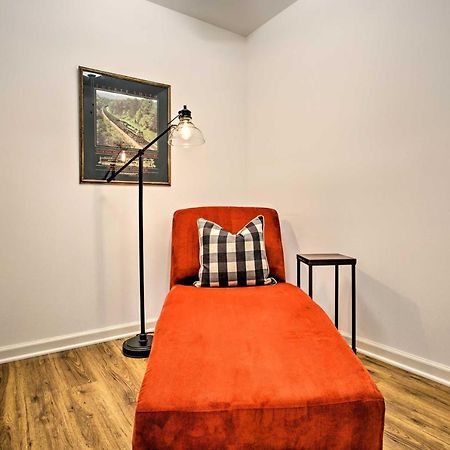 Newly Remodeled Apartment On Main Street In Saluda Экстерьер фото